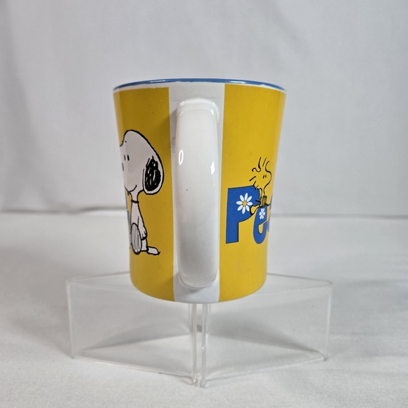 Peanuts Snoopy Coffee Mug "Peace" 4" Tall X 3.5" Wide Yellow 12 Ounces - Picture 4 of 11